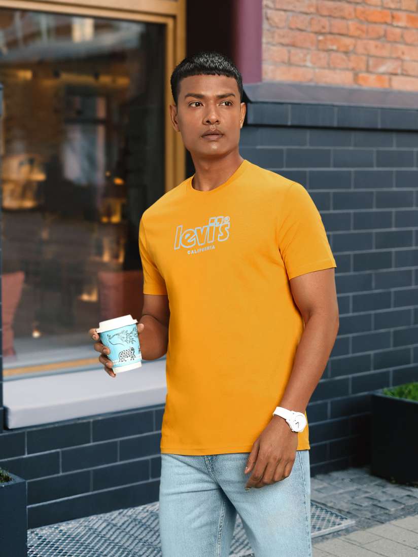 Levis mustard t shirt on sale
