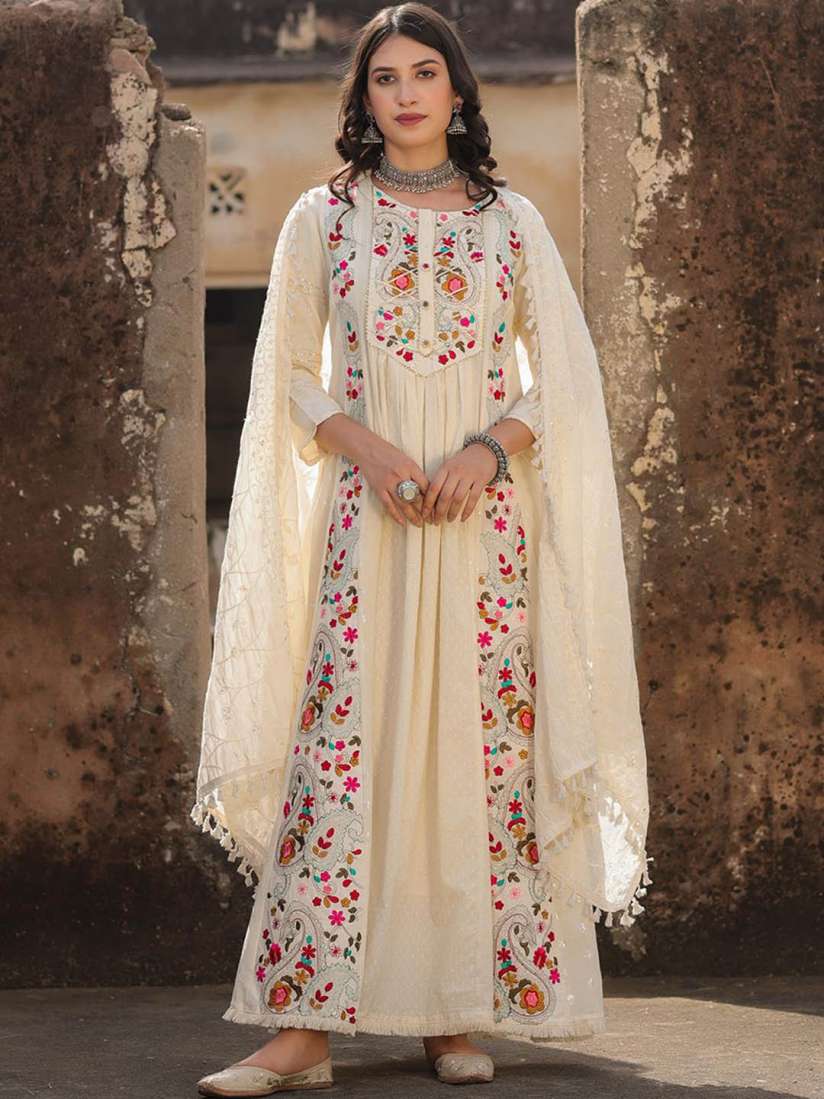 Off white ethnic dress deals