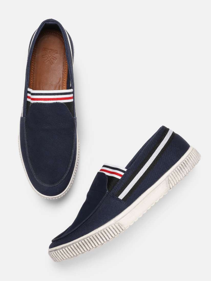 Wrogn slip on sneakers hot sale