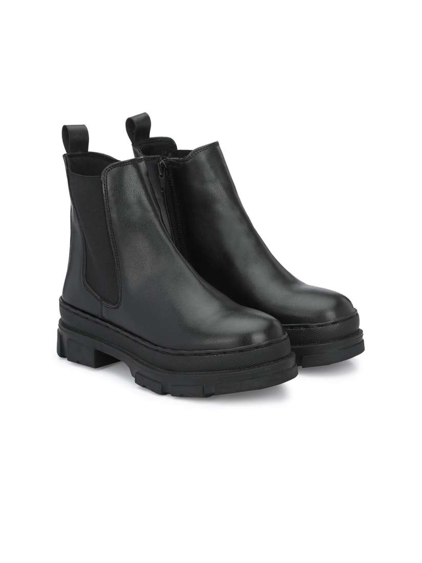 Chelsea boots myntra outlet