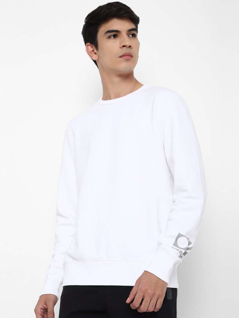 Buy AMERICAN EAGLE OUTFITTERS Men White Solid Sweatshirt Sweatshirts for Men 20809368 Myntra