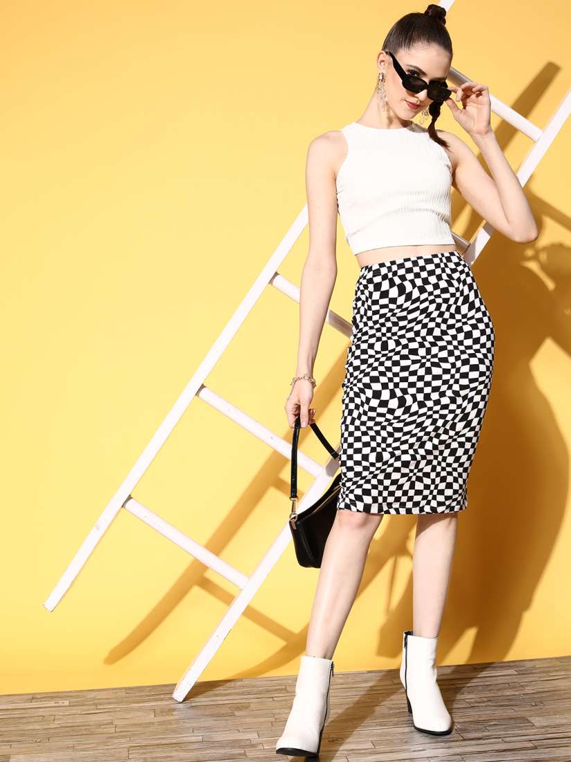 Buy Berrylush Women Black Geometric Printed Pencil Skirt Skirts for Women 20856348 Myntra