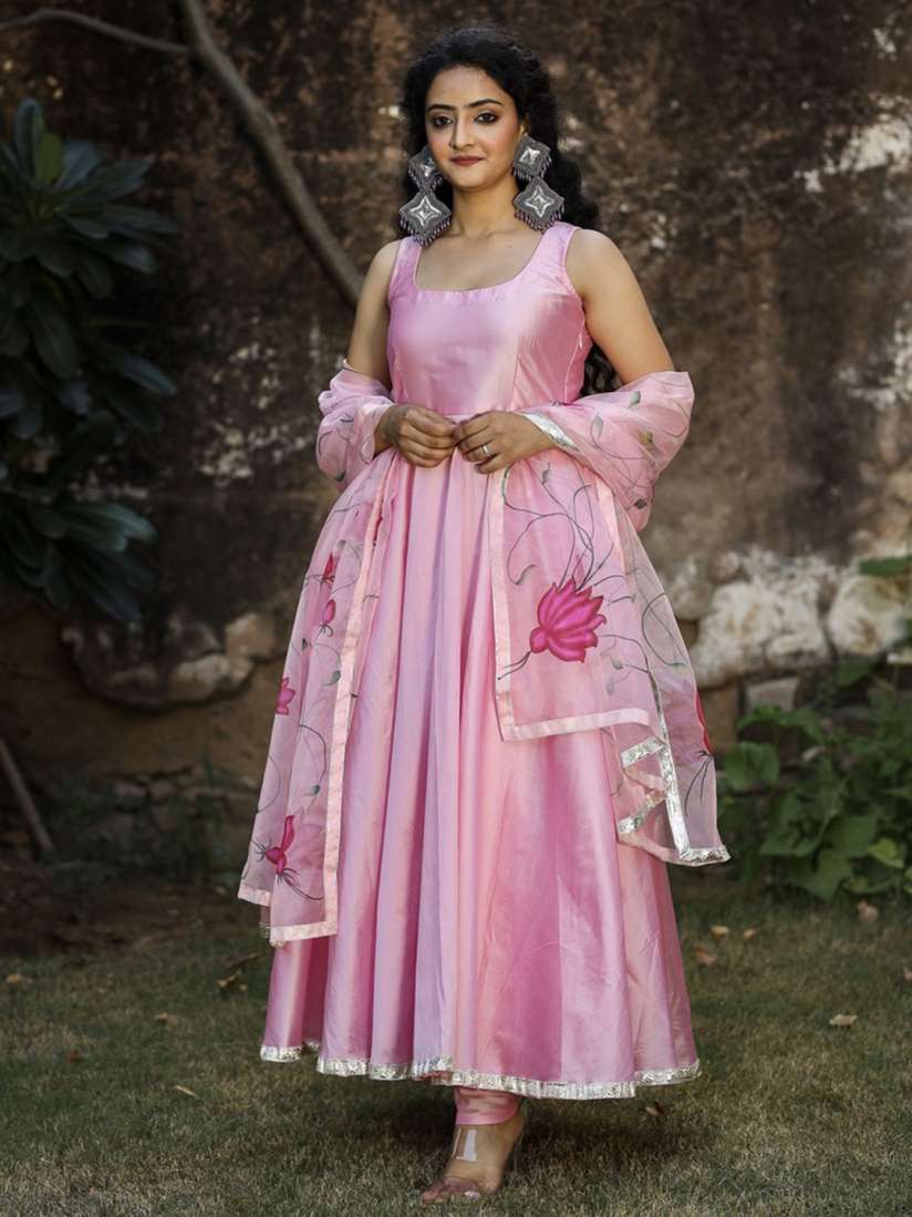 Buy OneWe Women Pleated Flared Kurta with Churidar Dupatta Kurta Sets for Women 21008316 Myntra