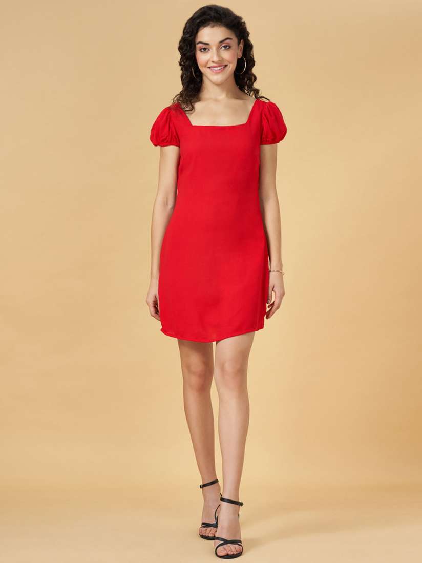 Pantaloons party wear dresses store