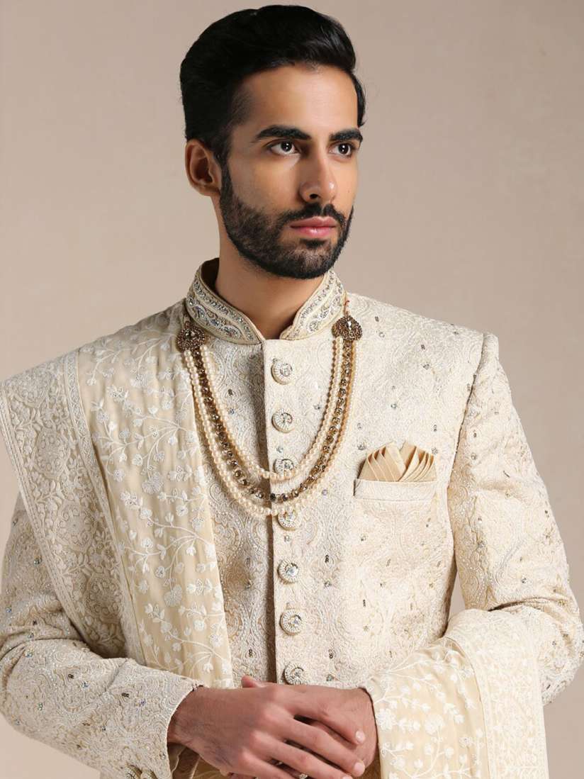Buy Manyavar Self Design Full Sleeve Sherwani Churidar Set Sherwani for Men 21166252 Myntra