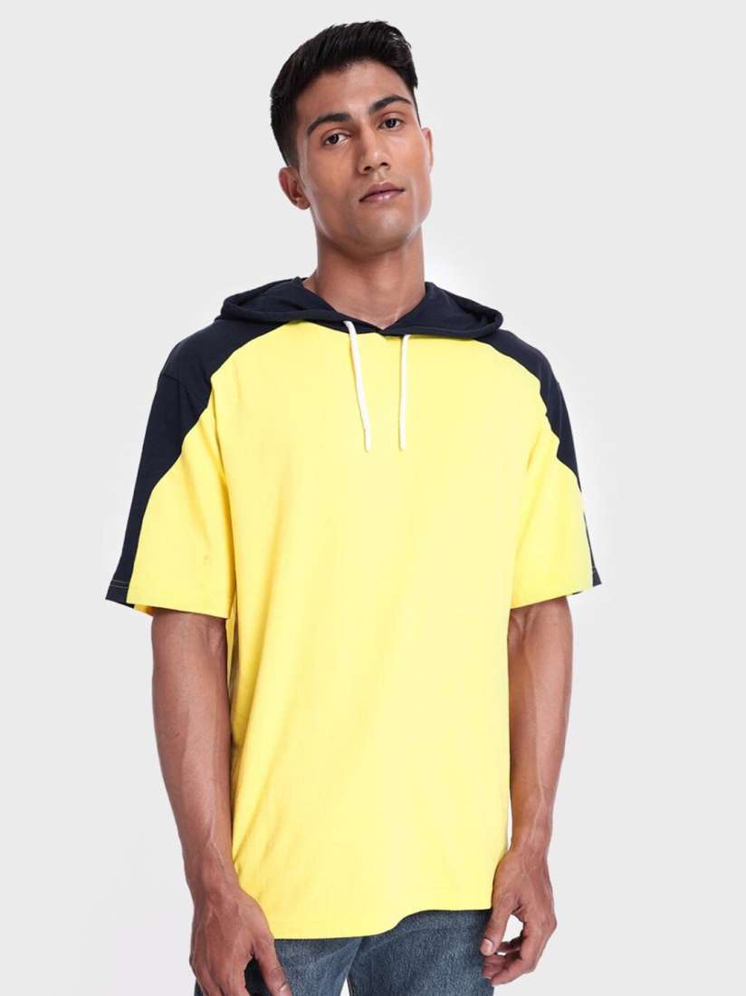 Buy Bewakoof Men Color Block Oversized Hoodie T shirt Tshirts for Men 21200628 Myntra