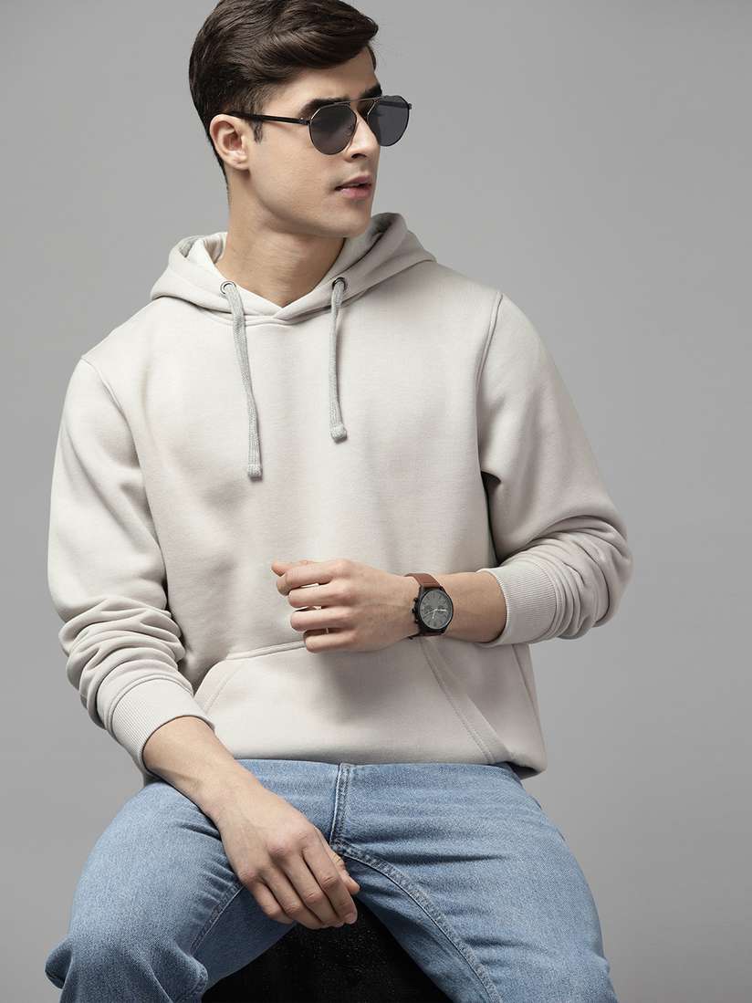 Buy Roadster Men Solid Hooded Sweatshirt - Sweatshirts for Men 21203458 |  Myntra