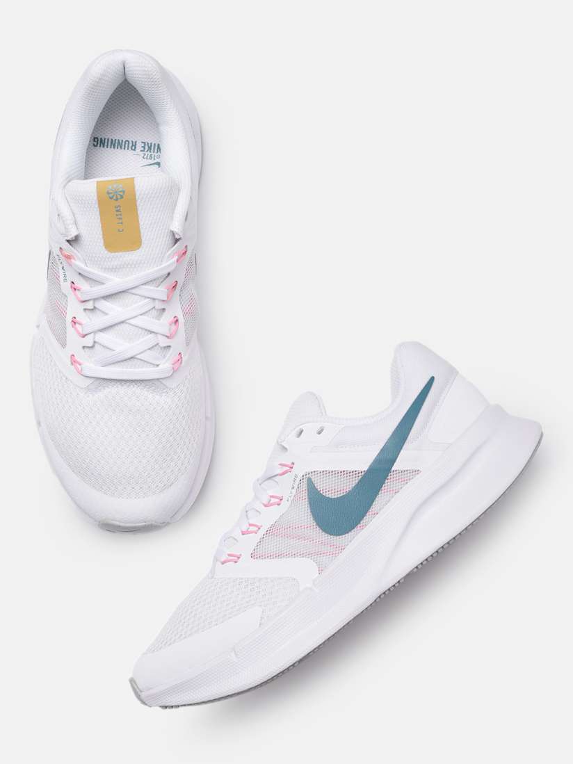 Nike flywire shoes women best sale