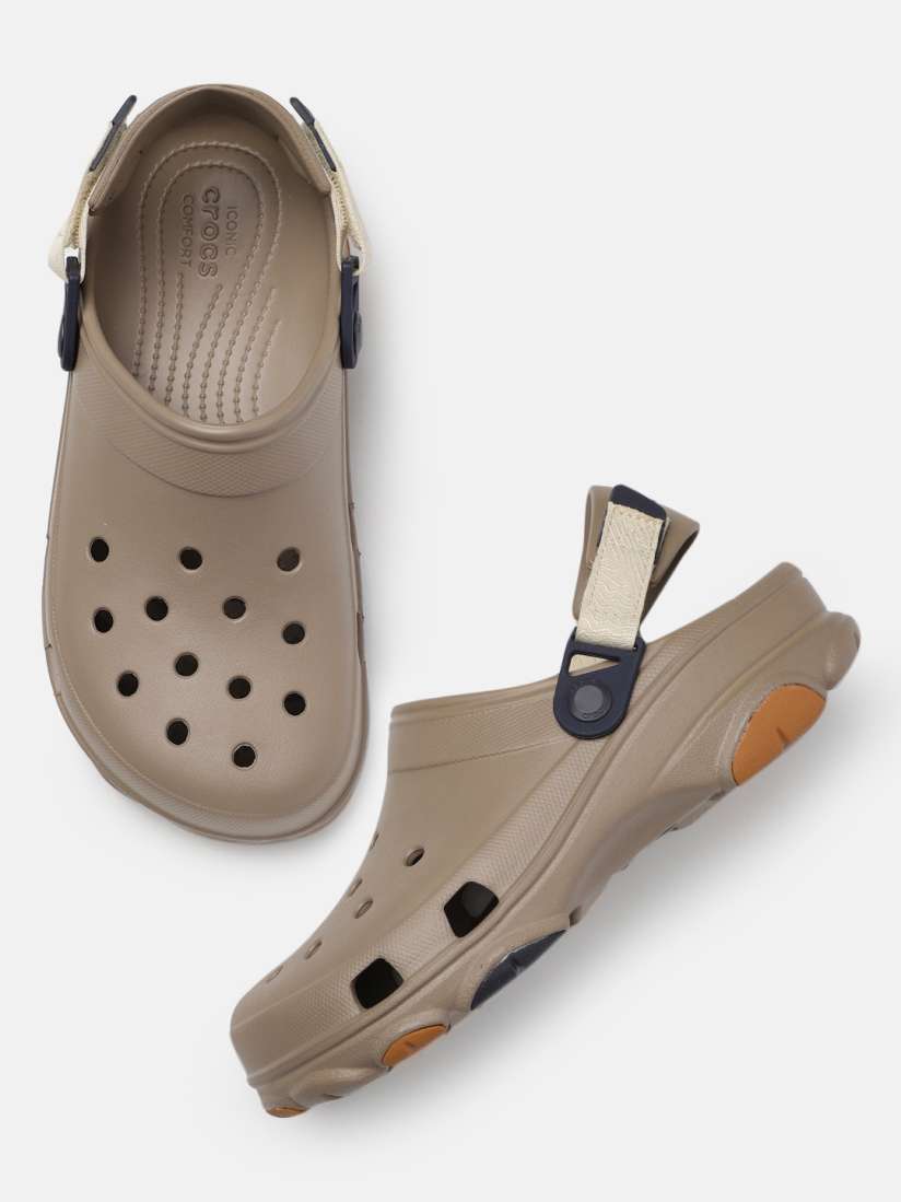 Crocs at myntra discount