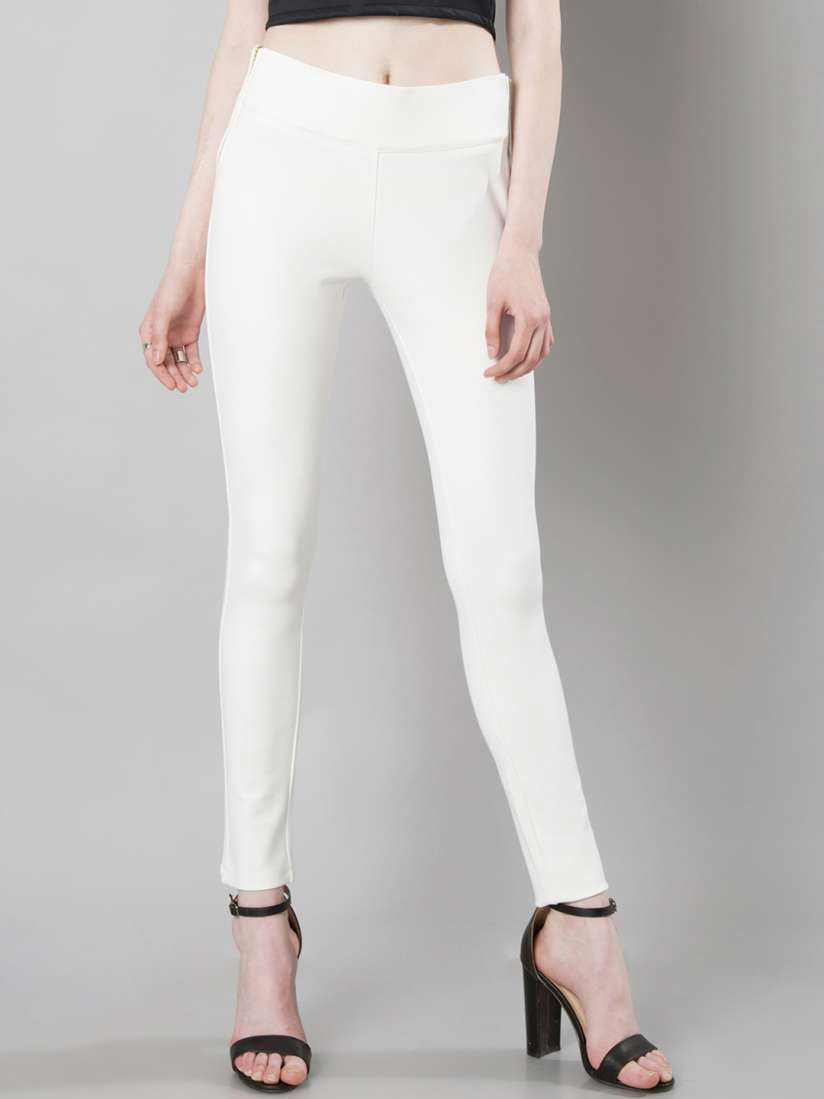 White jeggings myntra top