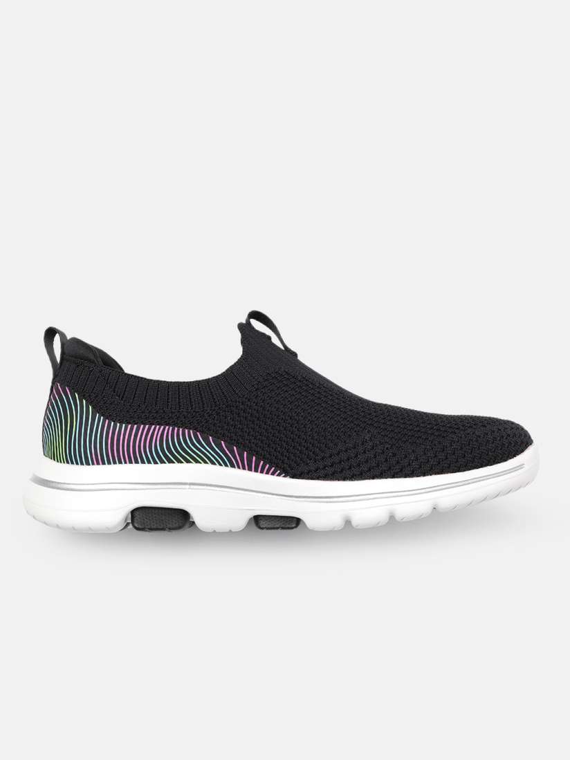 Skechers Women Go Walk 5 Wind Circle Walking Shoes