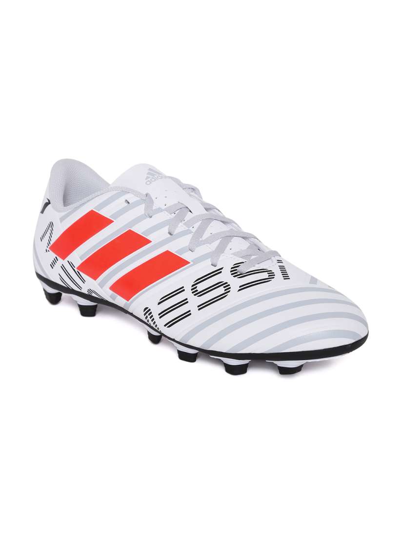 Adidas nemeziz myntra top