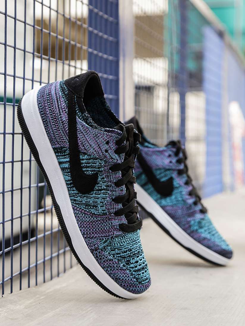 Nike dunk flyknit chlorine blue sales
