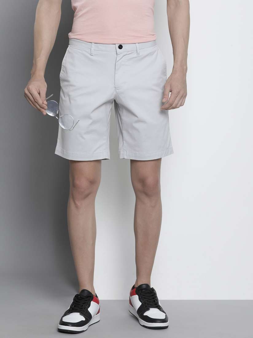 Buy Tommy Hilfiger Men BROOKLYN 1985 Chino Shorts Shorts for Men 21487058 Myntra