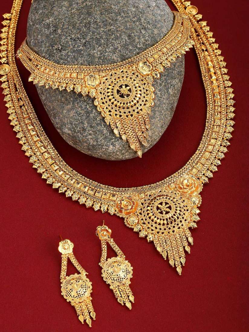 Buy Kennice Gold Plated Textured Jewellery Set Jewellery Set for Women 21488354 Myntra