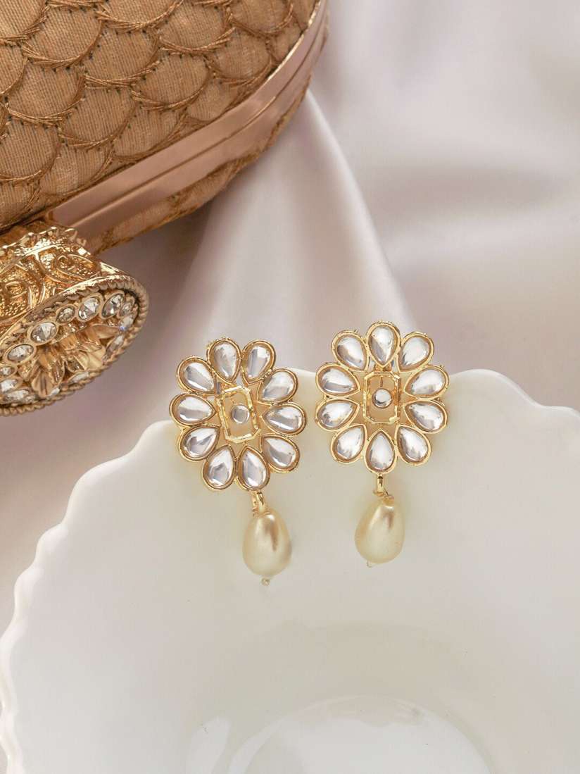 Myntra earrings studs shop