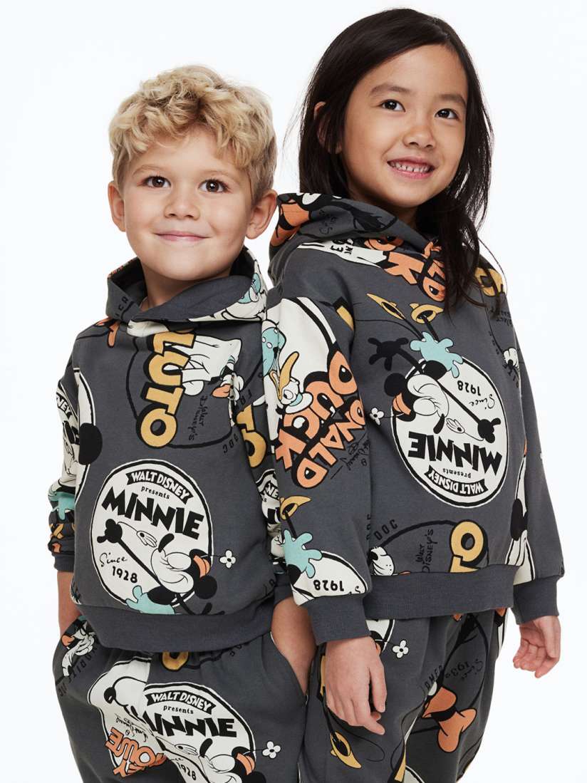 Friends hoodie myntra discount