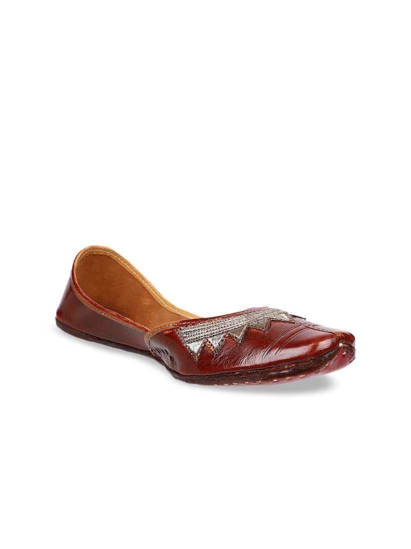 Buy Ta Chic Women Embellished Pointed Toe Ethnic Mojaris Flats for Women 21642968 Myntra
