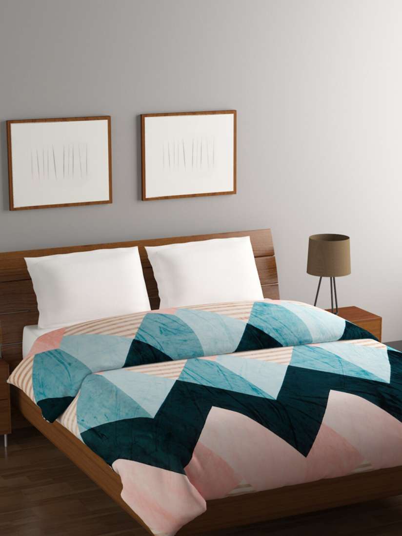 Bombay dyeing all season blanket 2025