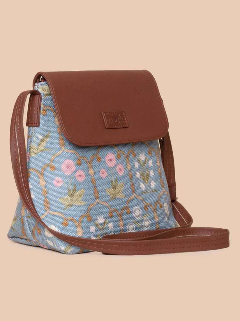 Sling bags myntra hotsell