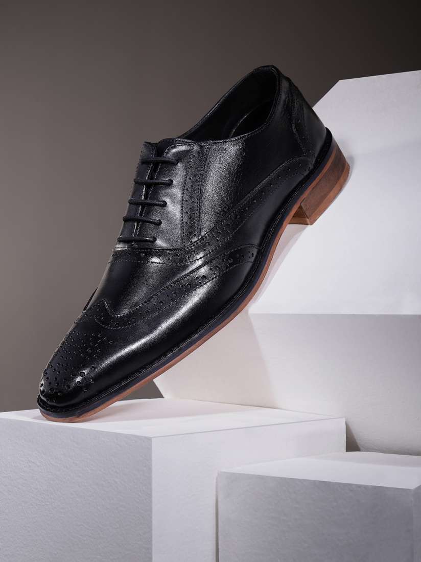 Perforated oxfords shoes sales