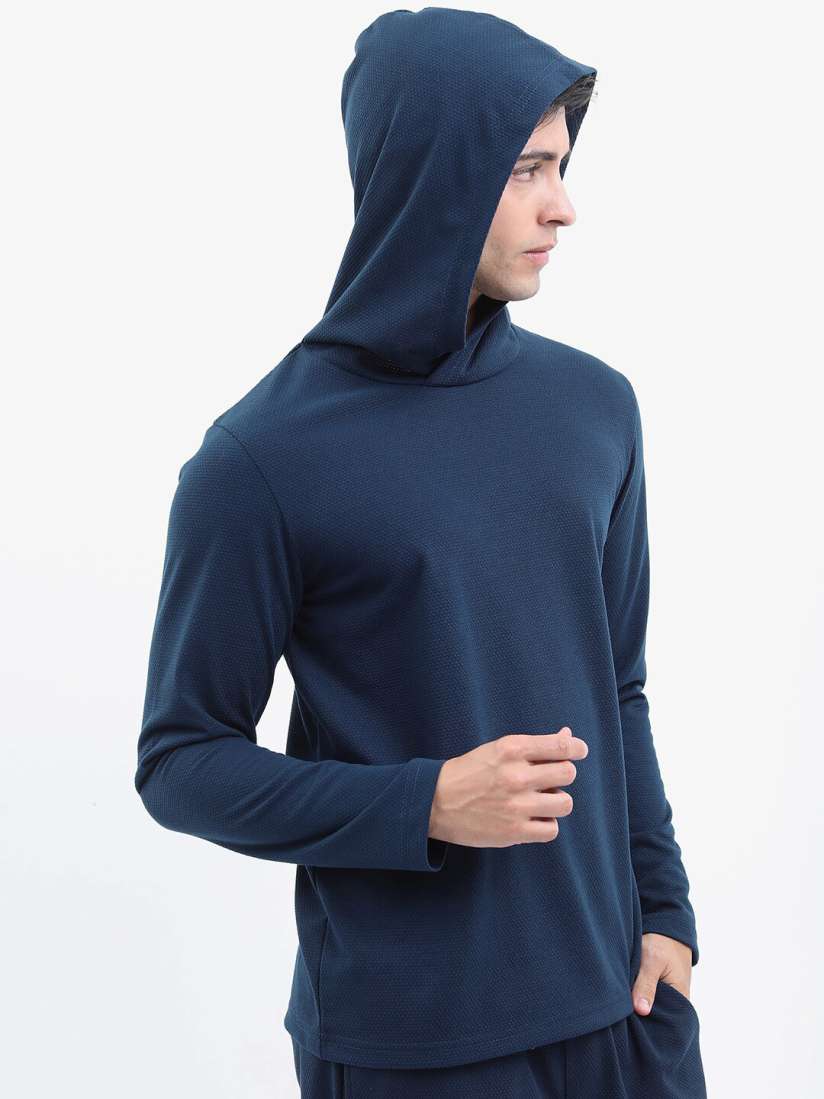 Hooded t shirt myntra discount