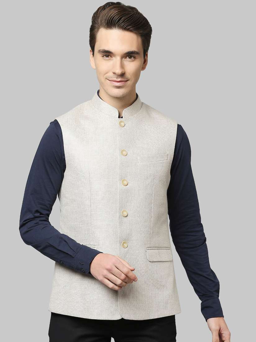Buy Park Avenue Sleeveless Bandhgala Formal Waistcoat Waistcoat for Men 21828512 Myntra