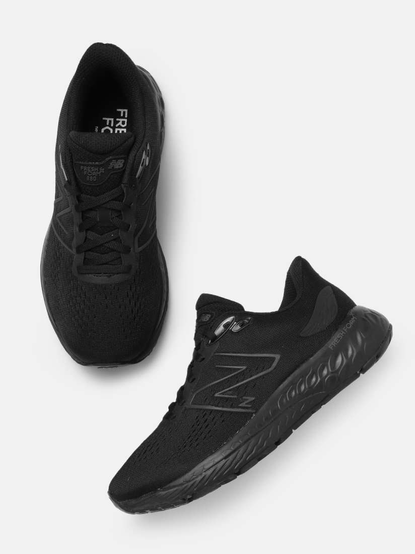 Myntra women sports shoes clearance