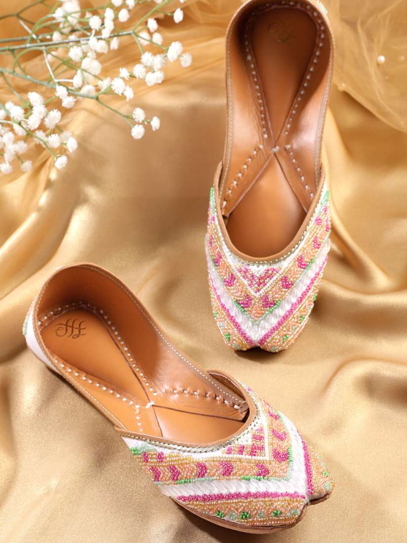 Myntra mojaris sale