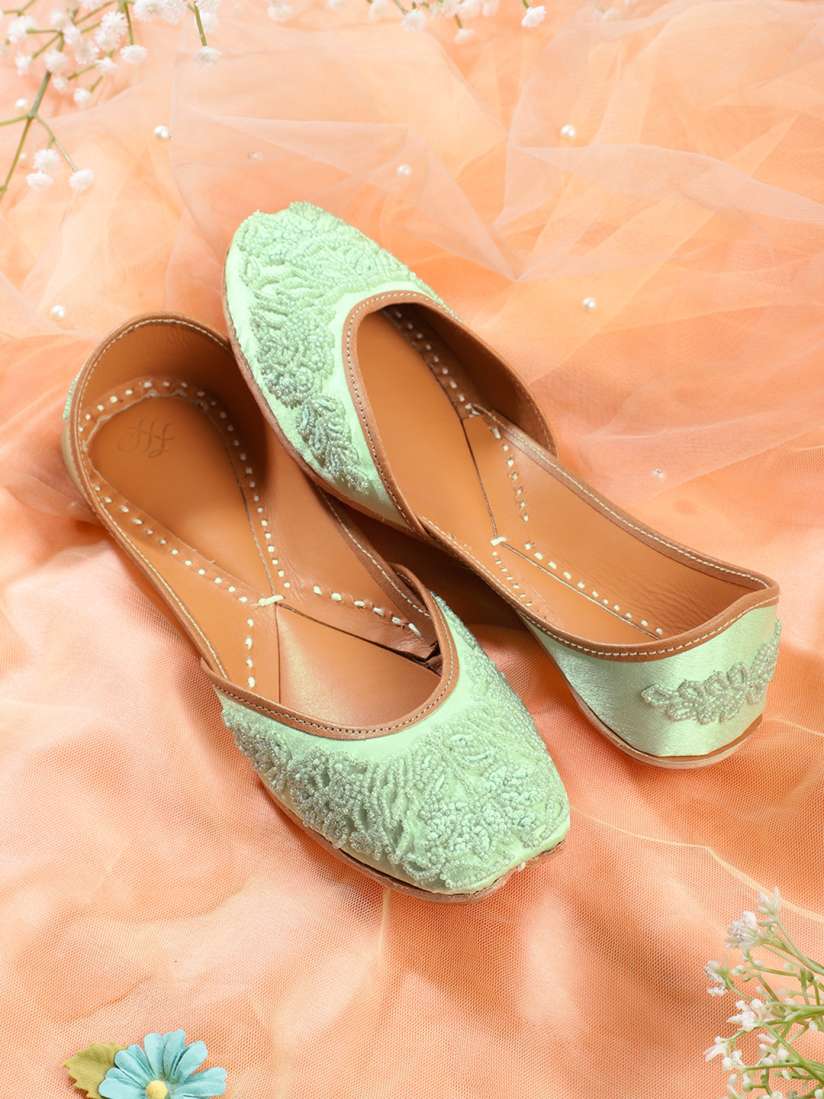 Buy House of Pataudi Women Embellished Ethnic Mojaris Flats for Women 21977418 Myntra