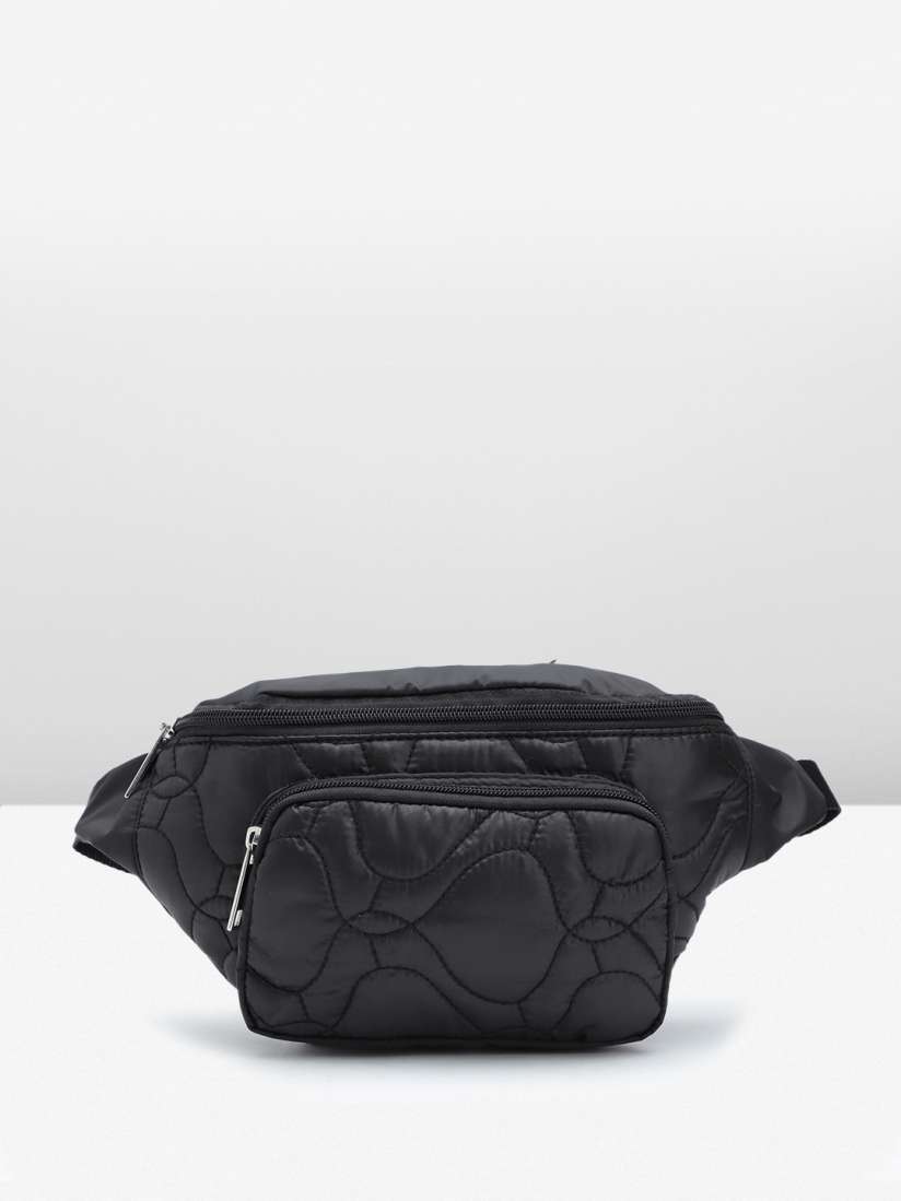 Fanny pack myntra 2025