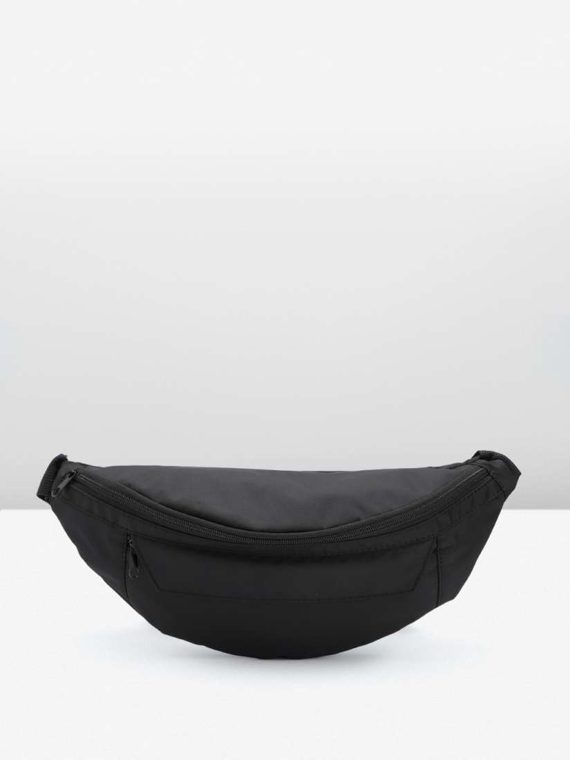 Fanny pack myntra hot sale