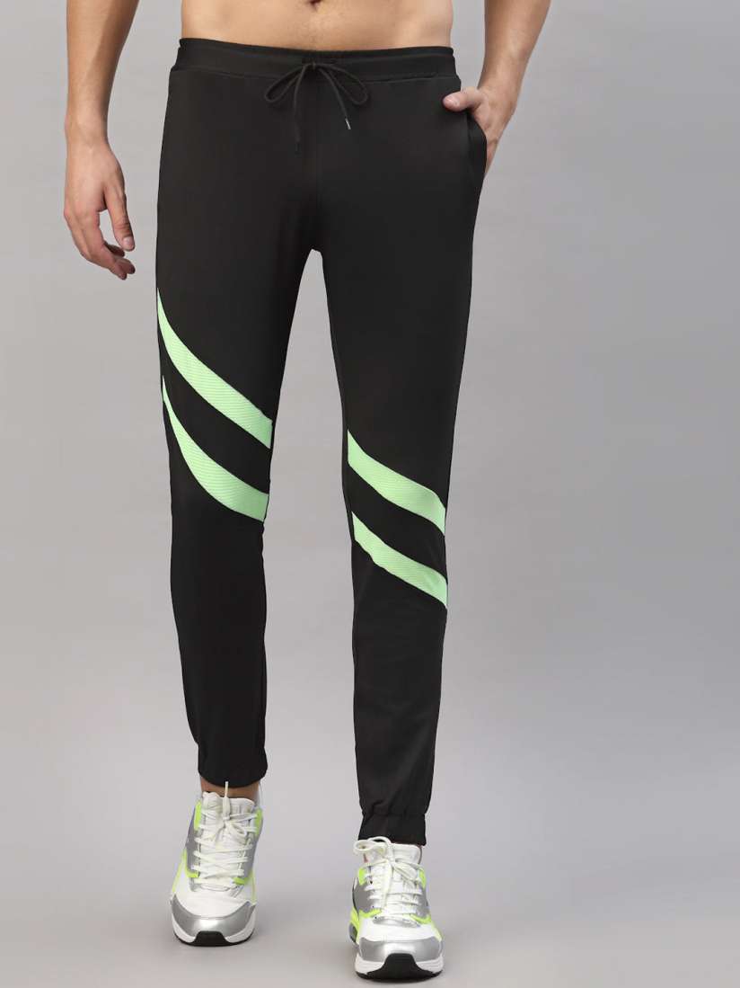 Nike joggers myntra store