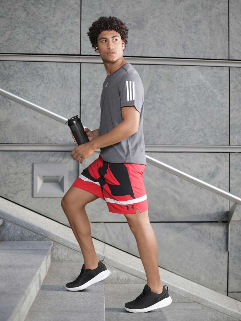Under armour men's loose shorts store