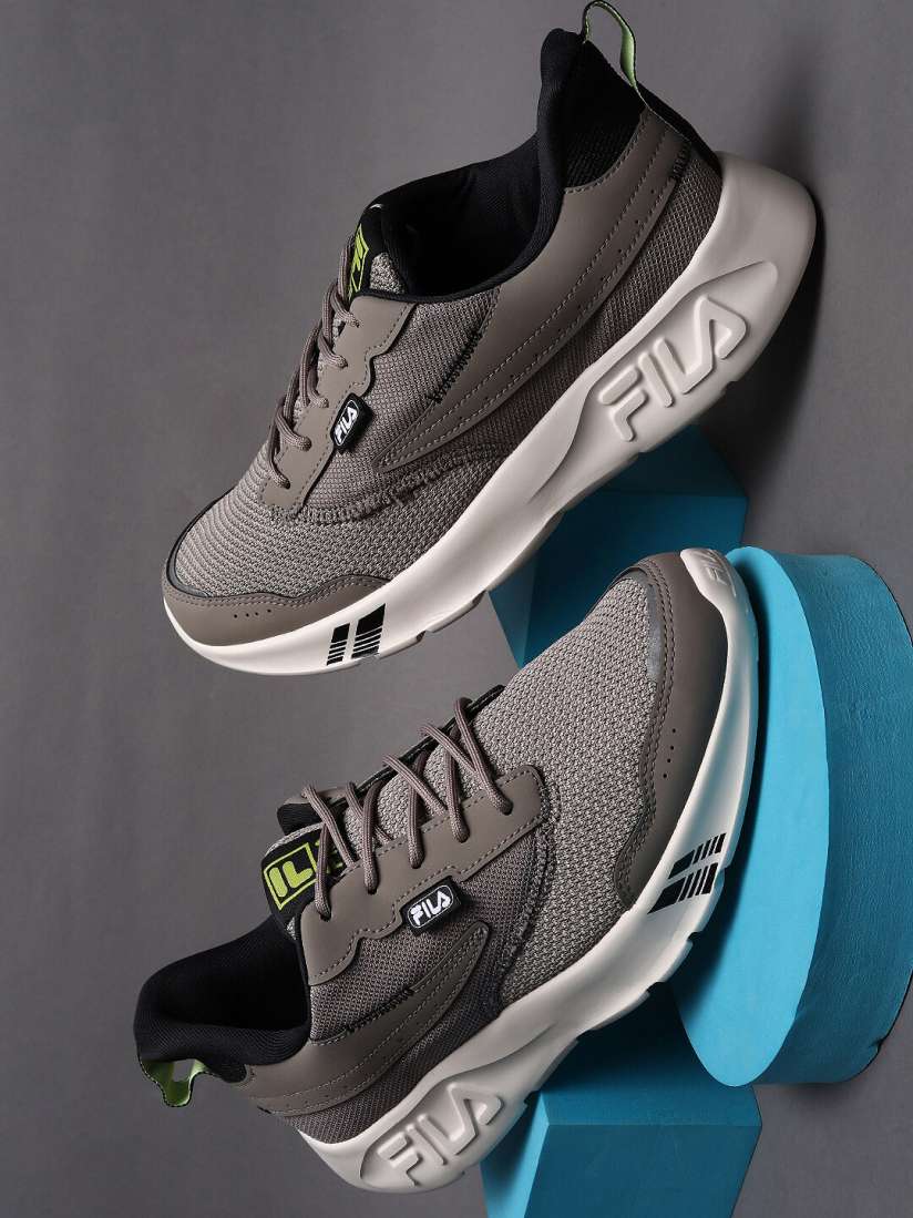 Grey fila shoes deals