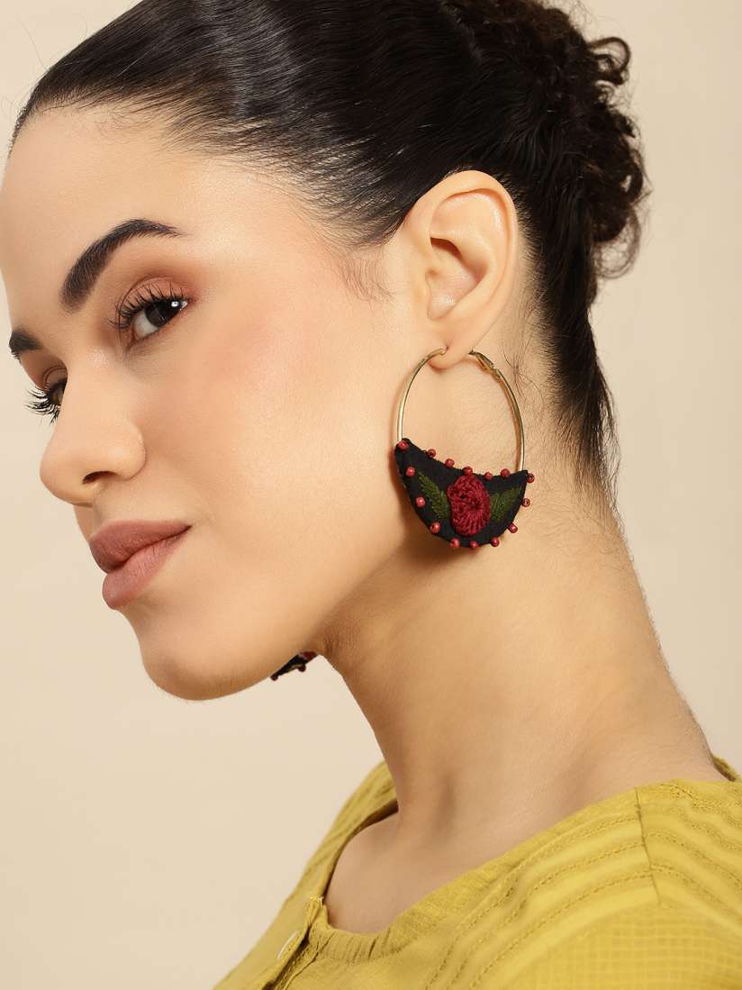 Myntra hoop earrings clearance