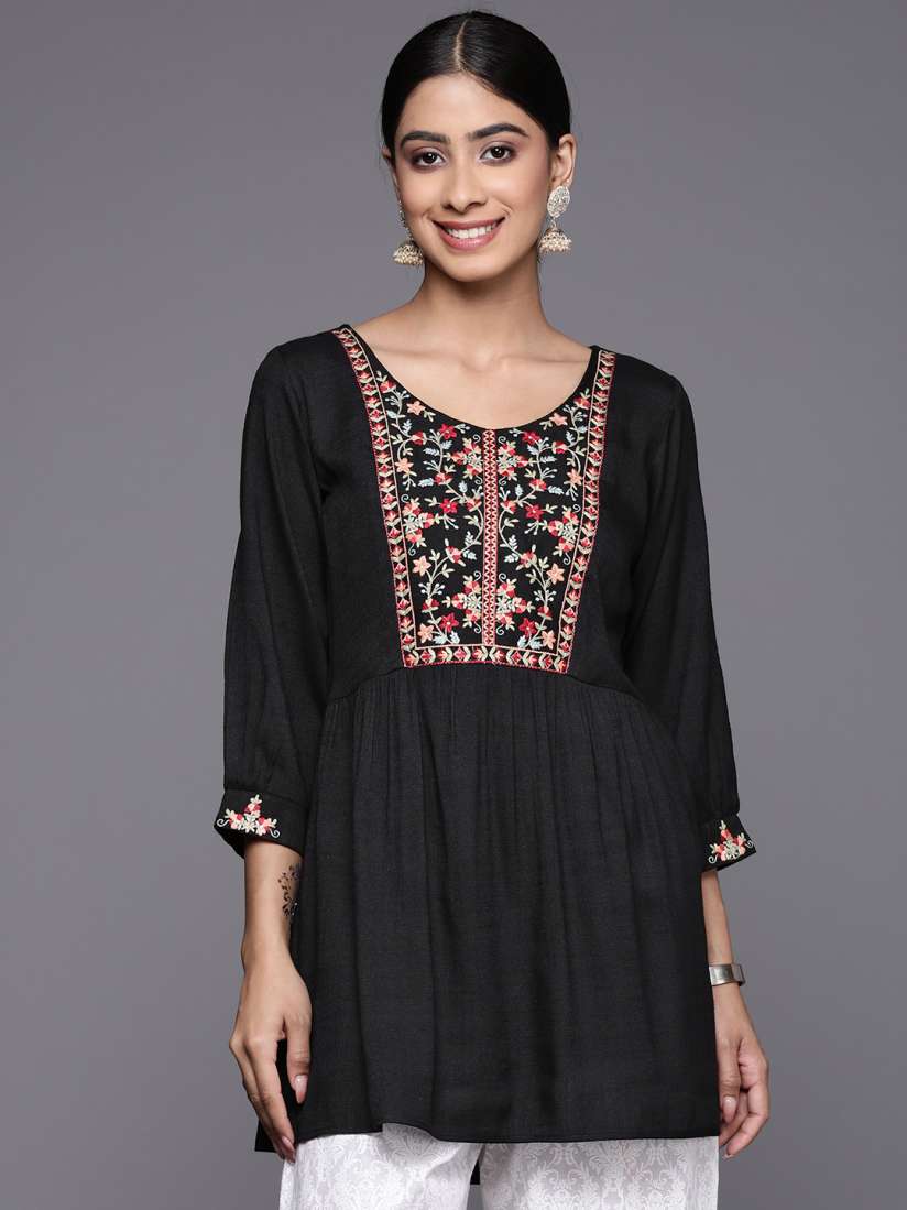 Buy Libas Floral Yoke Design Thread Work Pleated Kurti Kurtis for Women 22124732 Myntra