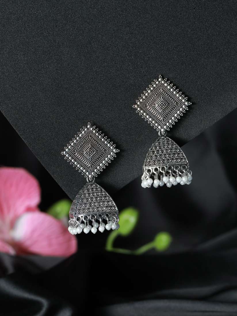 Square shaped jhumkas hot sale