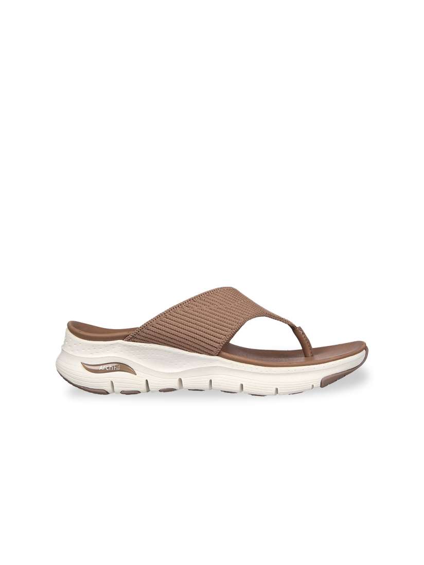 Sketchers fitflops store
