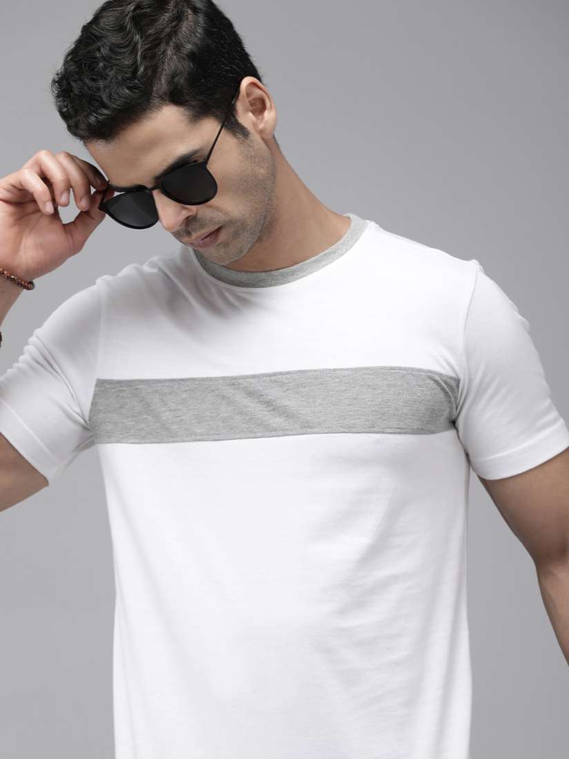 Buy Roadster Men Colourblocked T shirt Tshirts for Men 22361806 Myntra