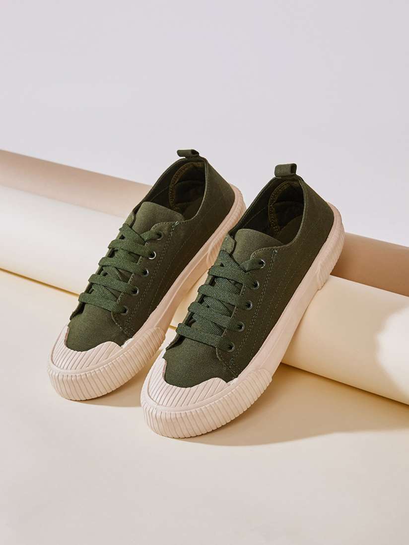 Myntra canvas shoes hot sale