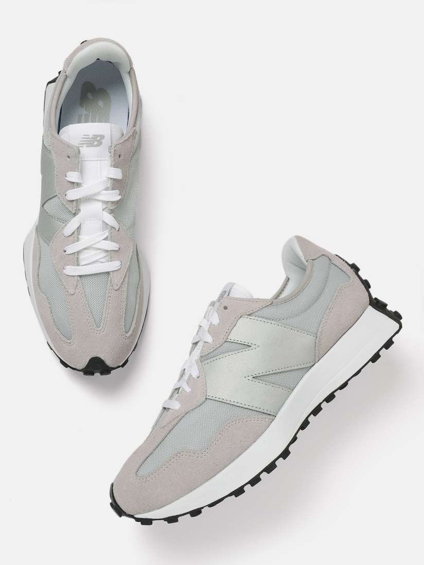 Rainy shoes myntra discount