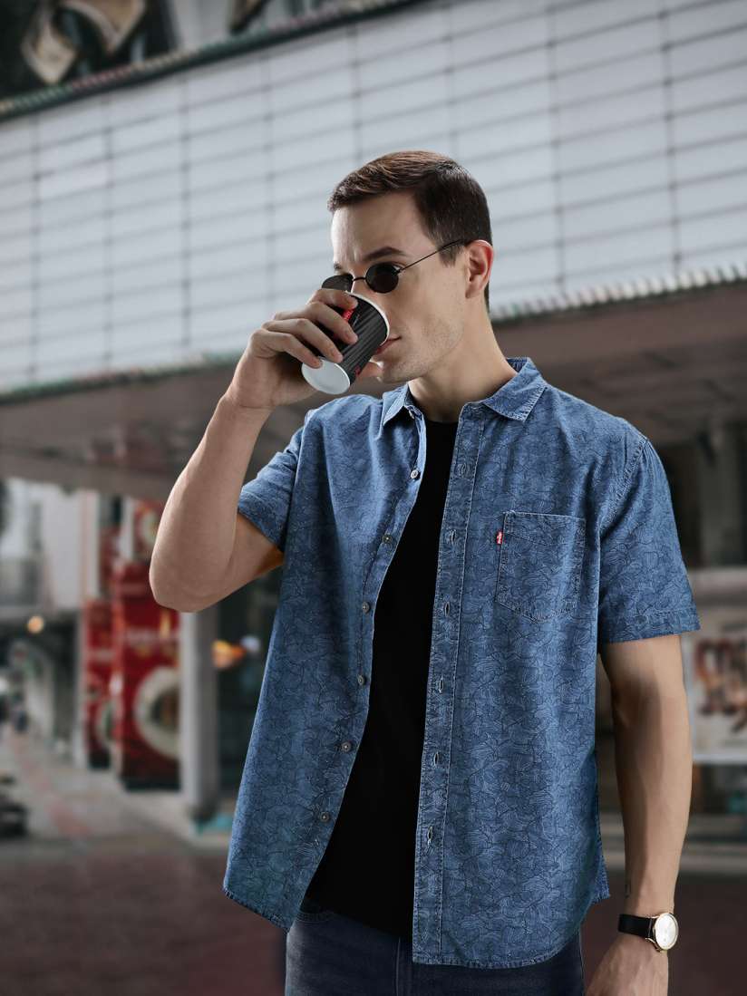 Levi's men's printed casual shirt online