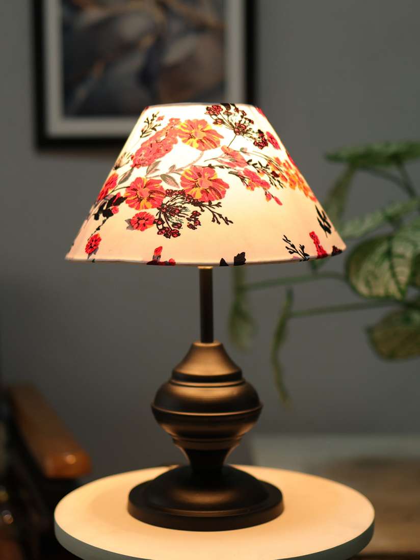 Myntra lamps cheap