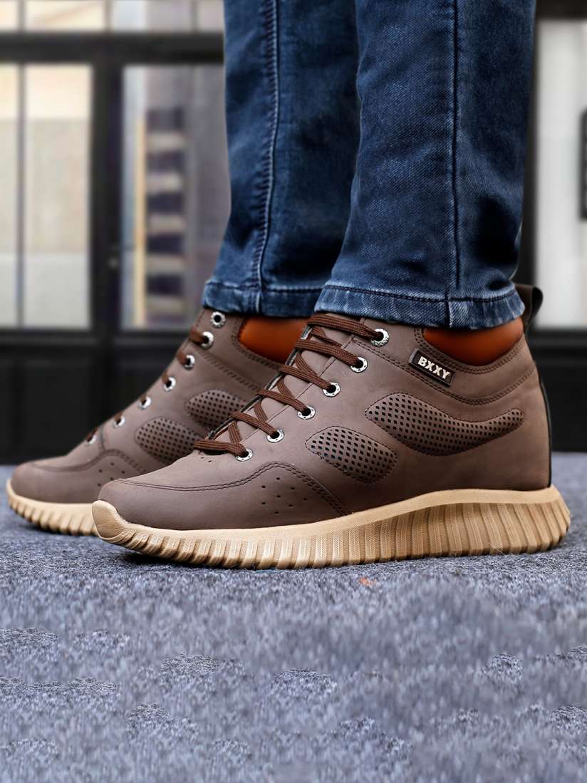 Elevator shoes myntra clearance