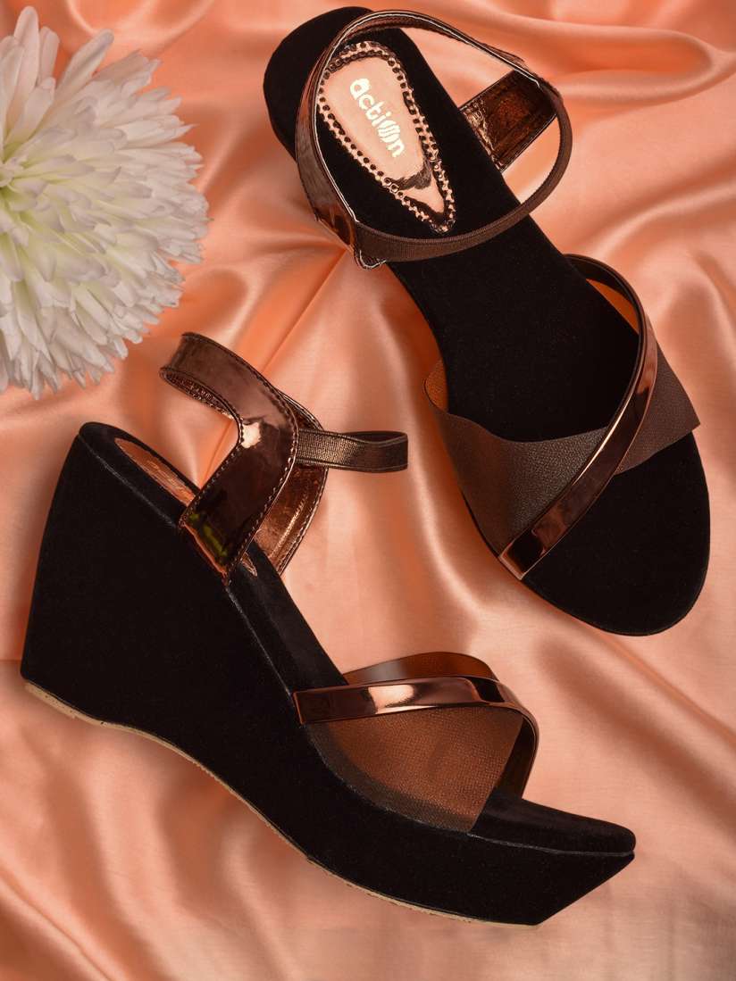 Buy Action Textured Wedge Heels Heels for Women 22525440 Myntra