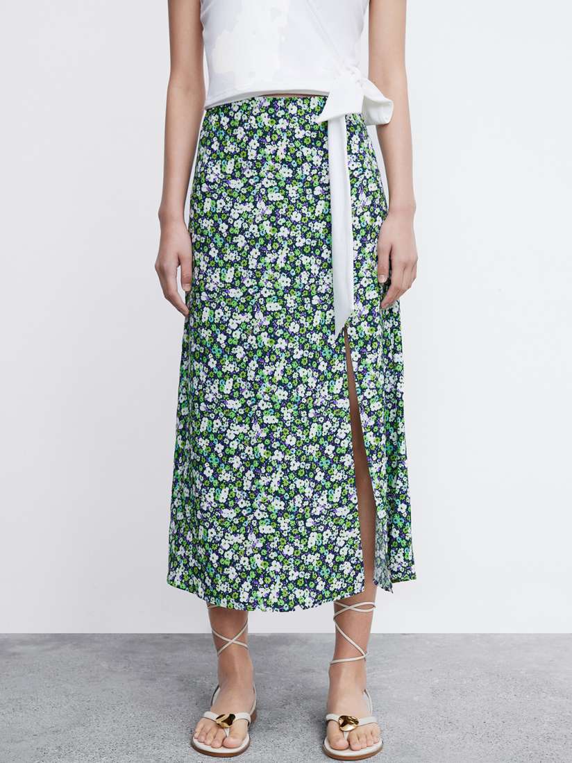 Urban split skirt 2025