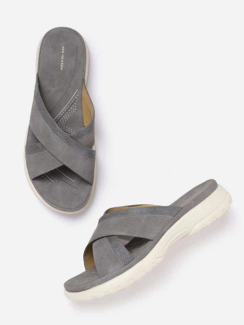 Ladies sandals on myntra top