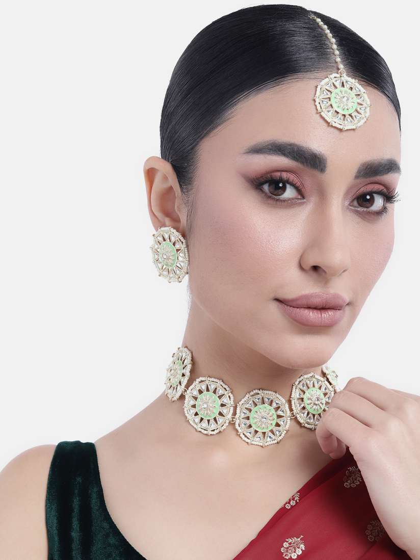Buy Peora Gold Plated Kundan Jewellery Set Jewellery Set for Women 22704356 Myntra