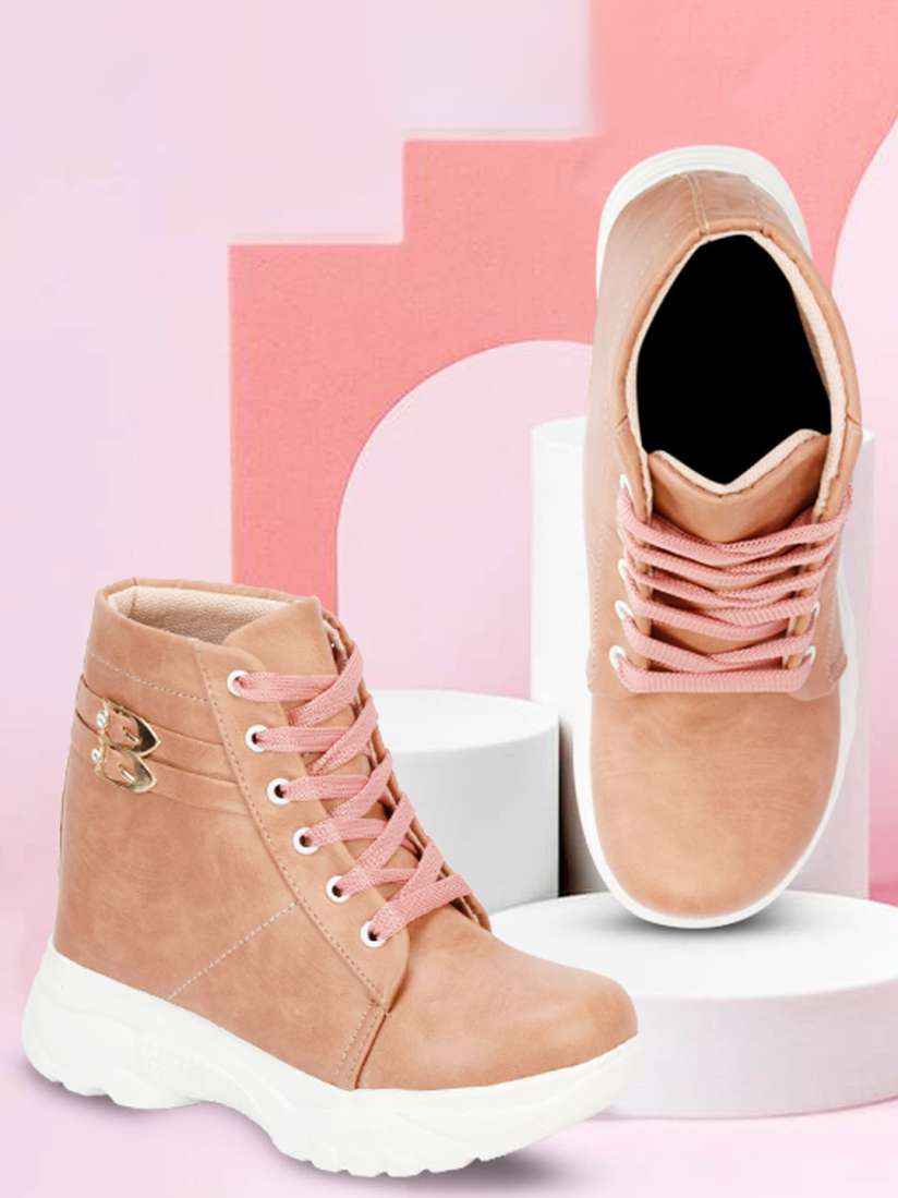 Sneaker villa boots deals